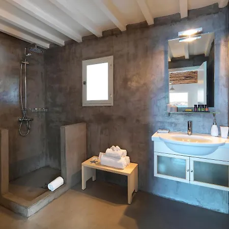 بيت للعطل Thalassa House